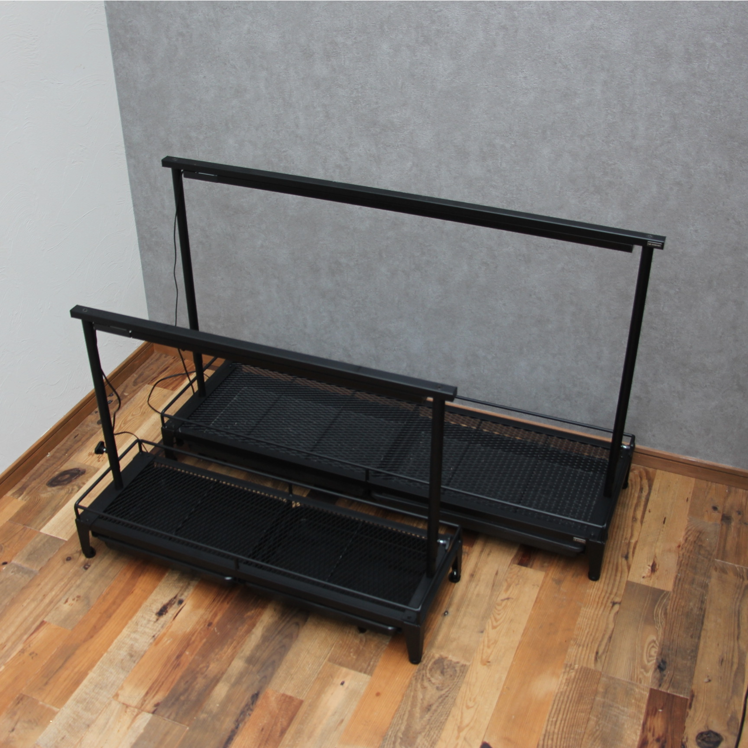 1-tier plant shelf with water tray (with duct rail)