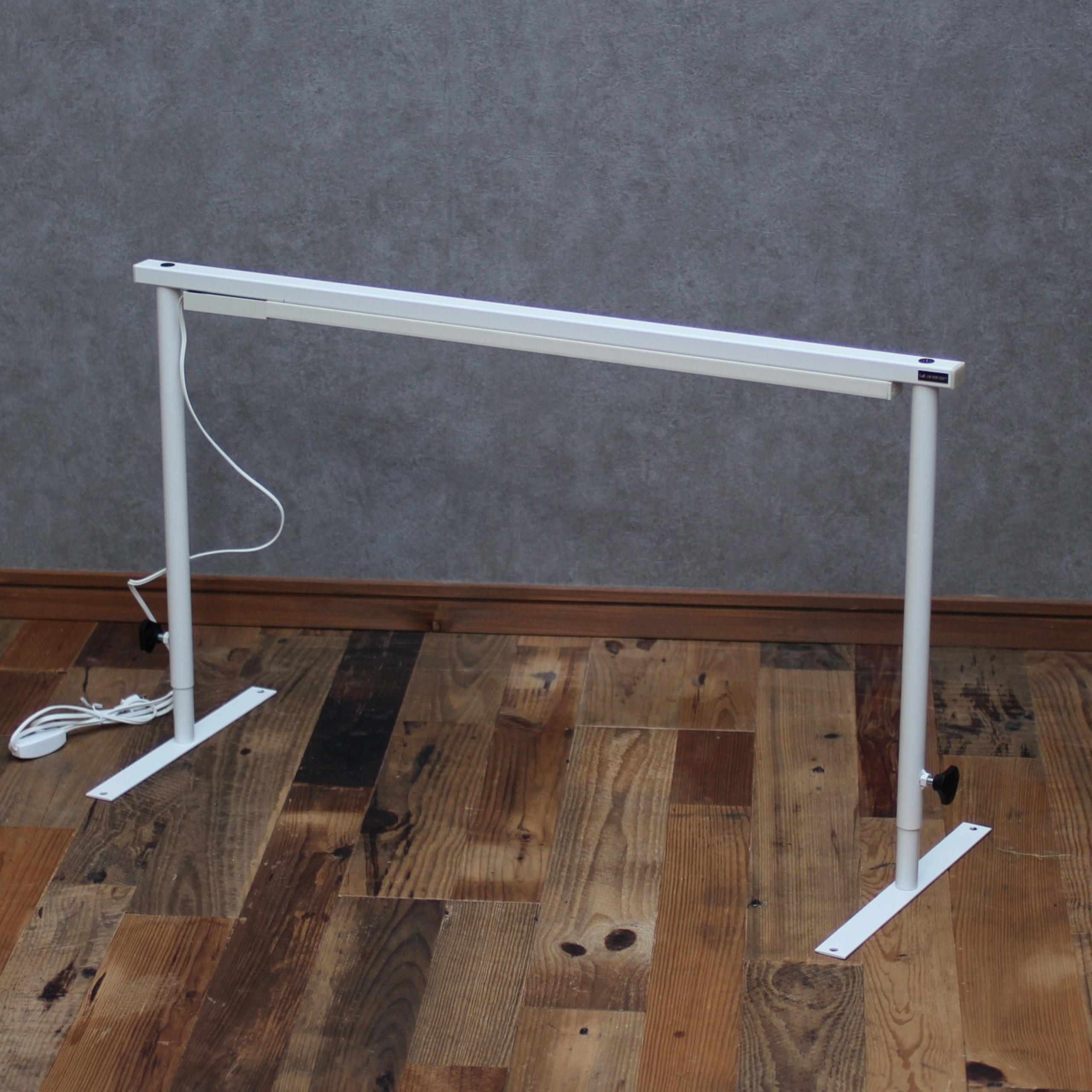 Light Rail Stand