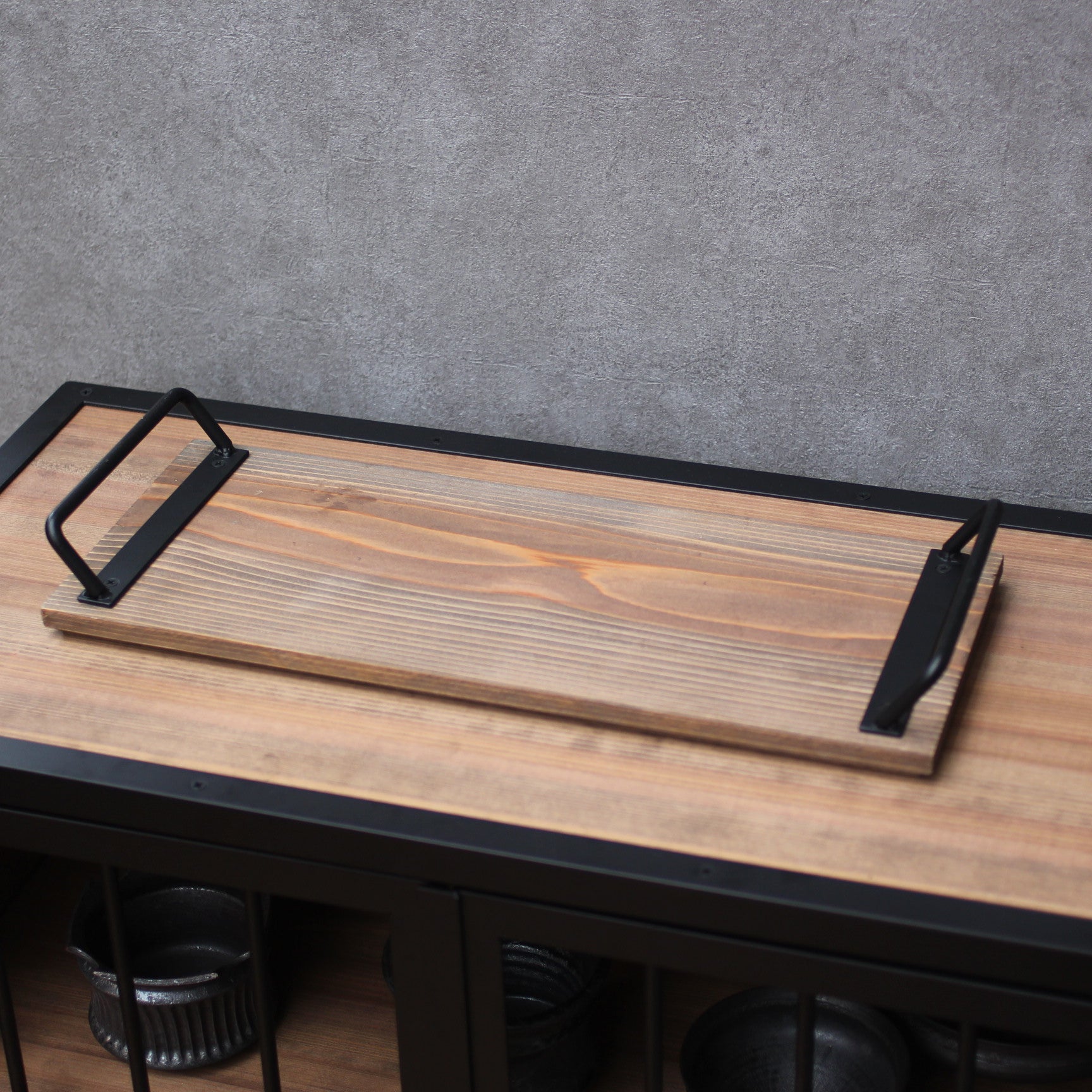 LOW DISPLAY BOARD(ロー・ディスプレイ・ボード)