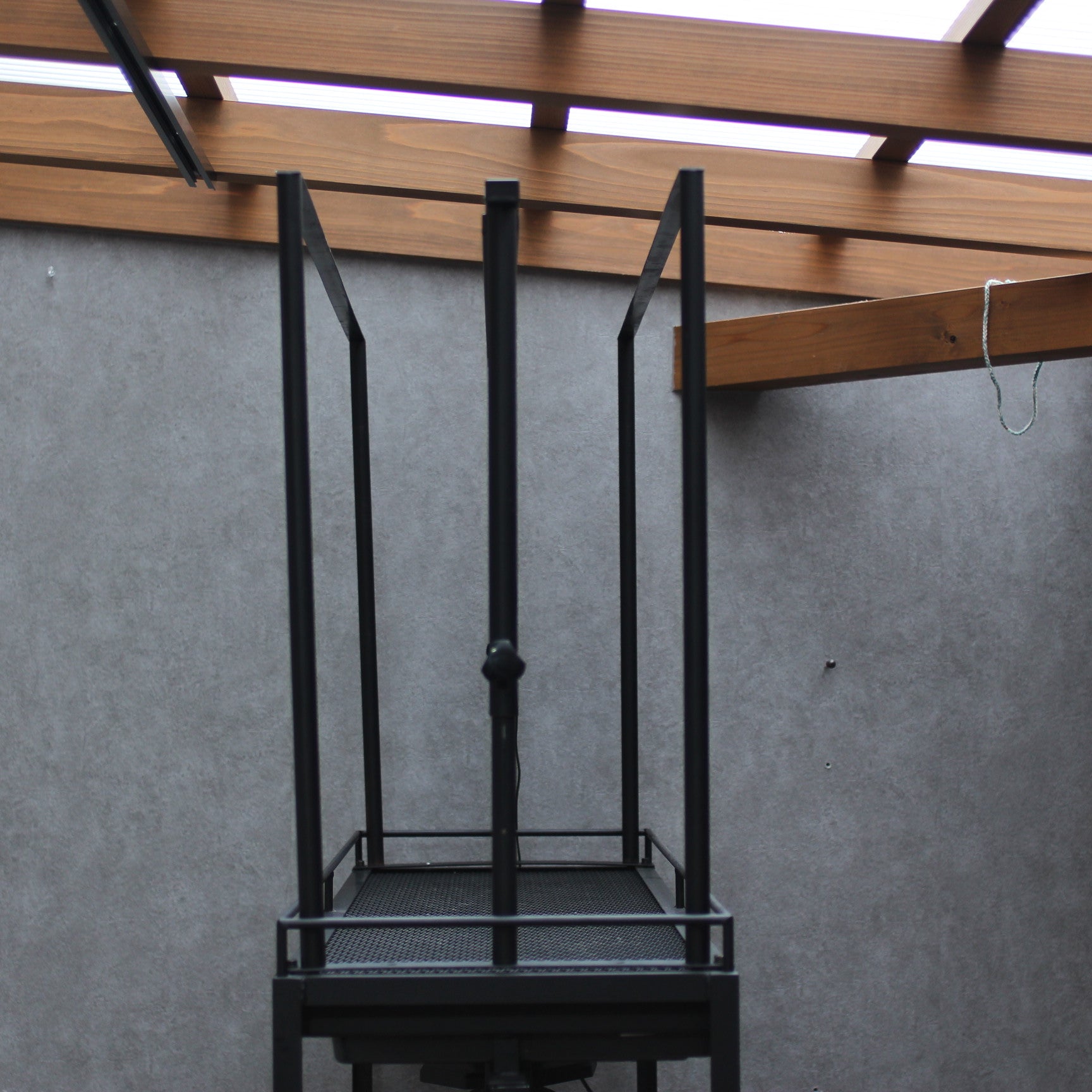 可動式水受けトレー付き植物棚用温室カバー